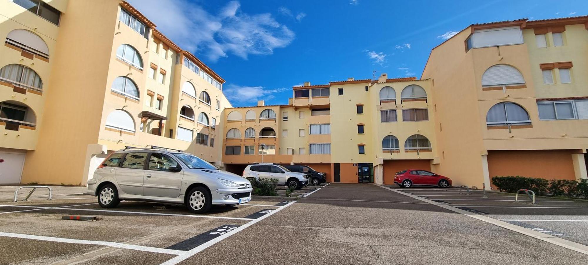Apartamento Le Calme Et La Luminosite Du Port Ideal Pour Un Bon Sejour Leucate Exterior foto