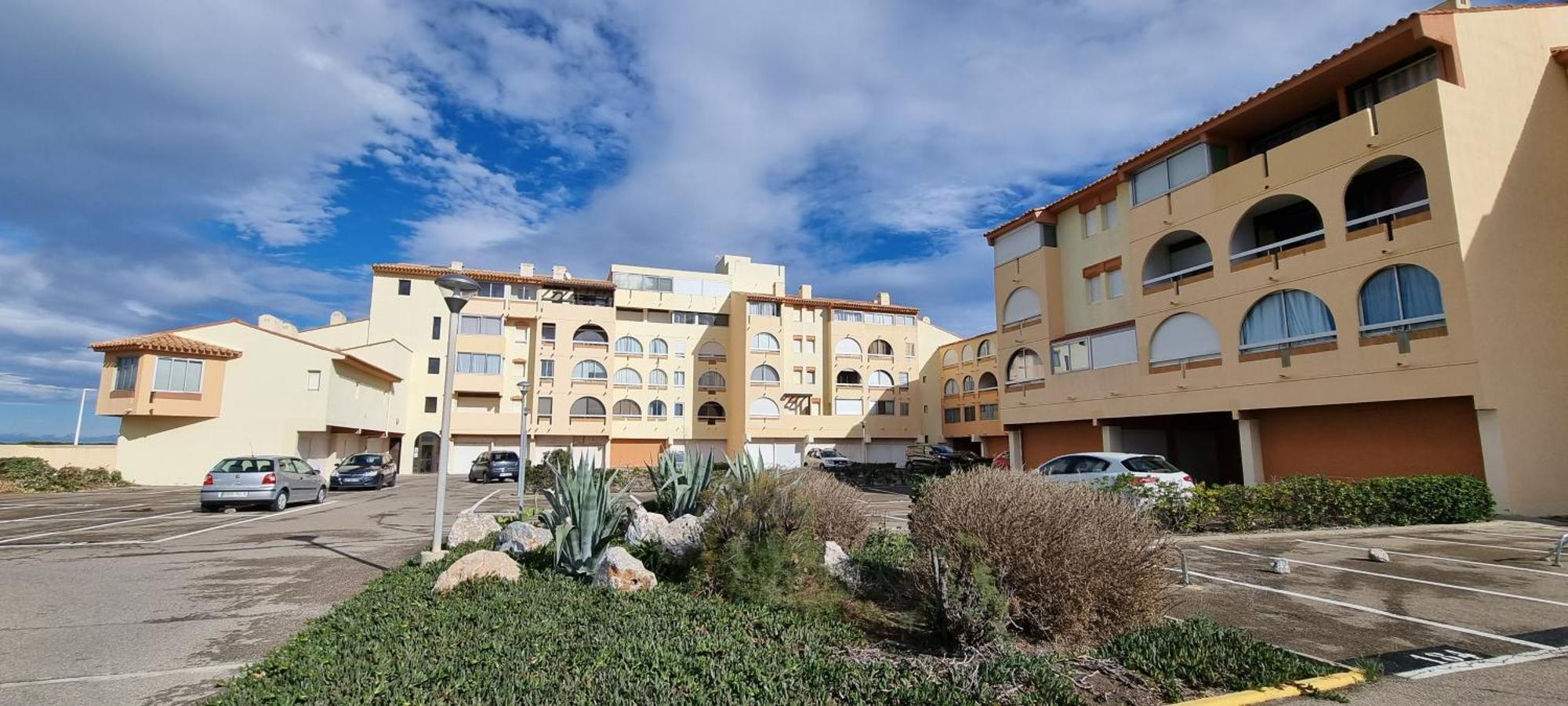 Apartamento Le Calme Et La Luminosite Du Port Ideal Pour Un Bon Sejour Leucate Exterior foto